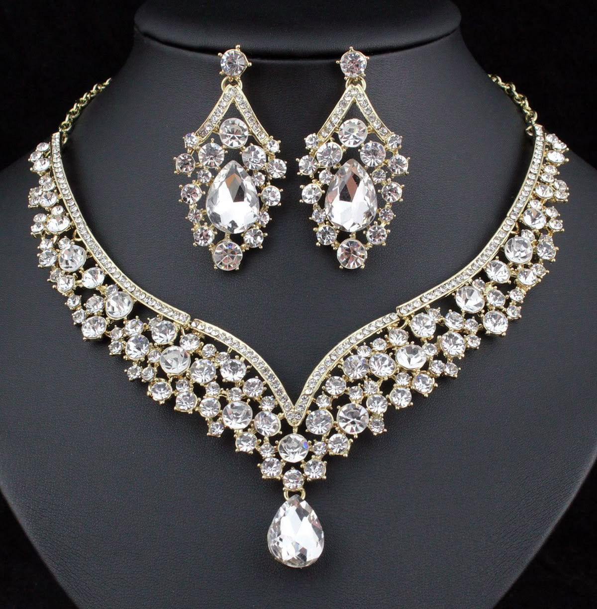 Necklace With Earrings for Women